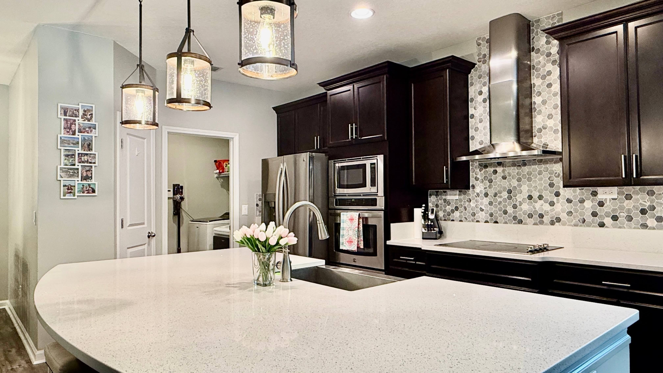 Luxury Kitchen Photo with Lights